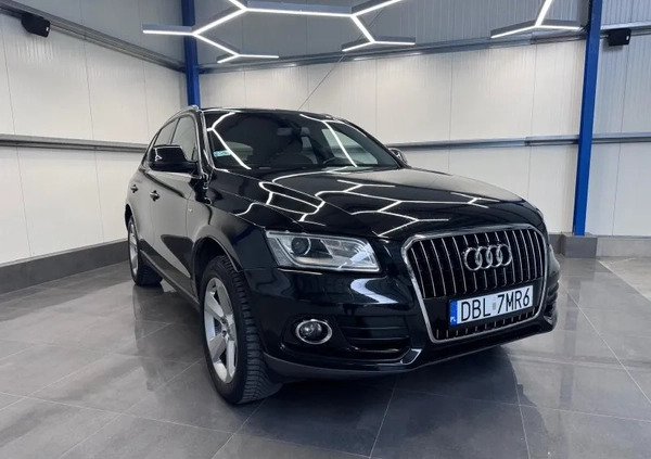 Audi Q5 cena 59500 przebieg: 336000, rok produkcji 2015 z Sulejówek małe 742